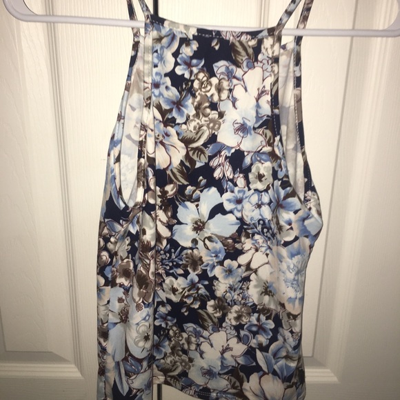 Cute tank top - Picture 4 of 4